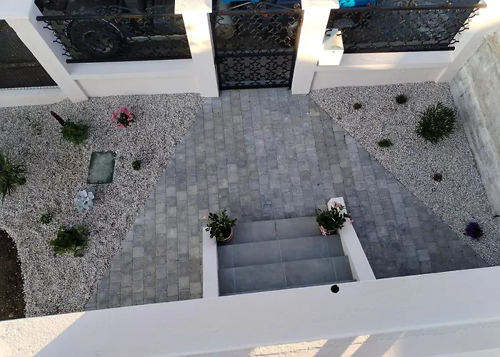 בית נופש Rose Pompon פוראס